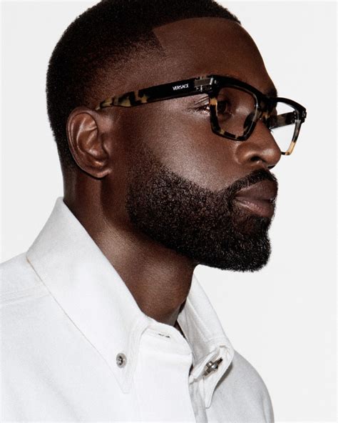 dwayne wade versace sunglasses|Versace Enlists NBA Great Dwyane Wade For Luxe .